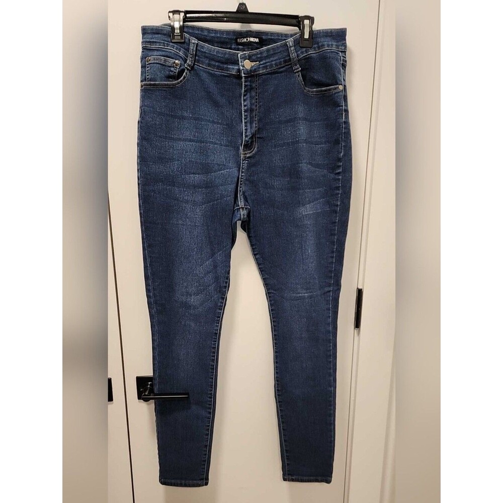 Fashion Nova Dark Indigo Skinny Jeans Size - 1X